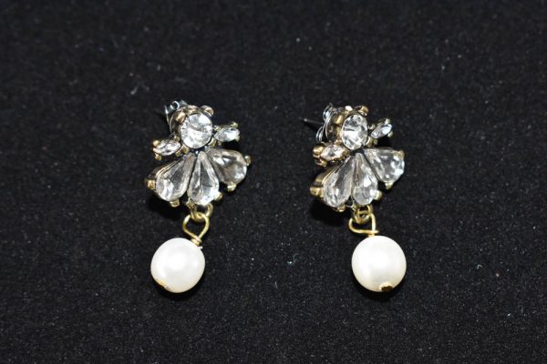 Crystal & Pearl Earrings - Image 3